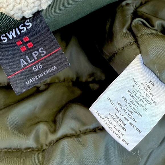 Swiss Alps Youth Boy Puffer Coat Jacket Winter Snow Fleece Hood Size 5/6 Green - Picture 9 of 11